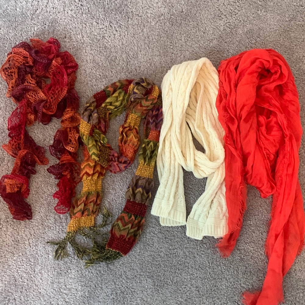 Bundle of 4 scarves